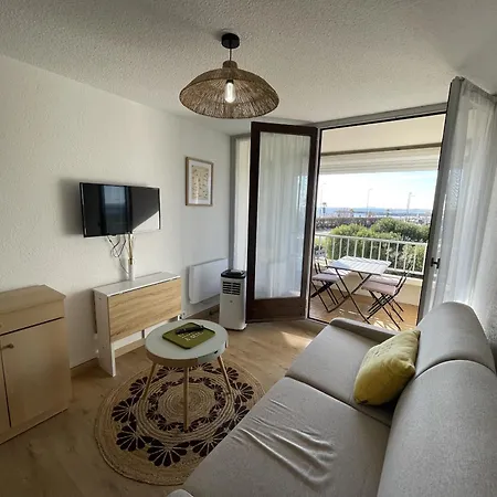 Sete, En Bord De Avec Terrasse Daire *