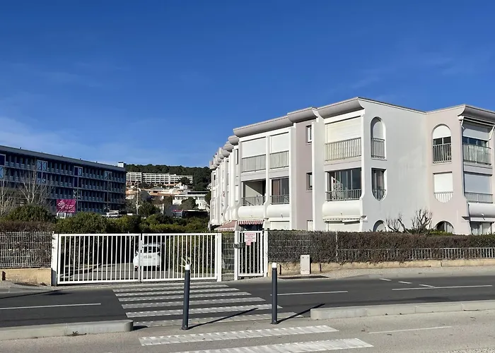 Appartement Sete, En Bord De Avec Terrasse Sète